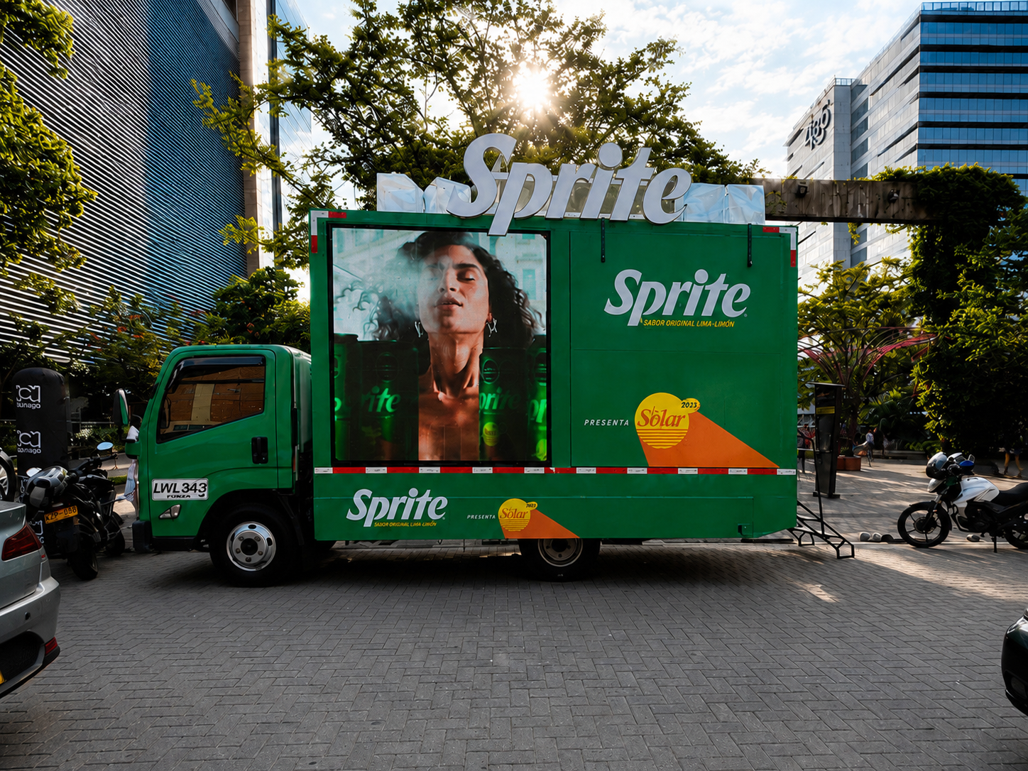 Rotulación vehicular camión Sprite realizada por Publisual Print